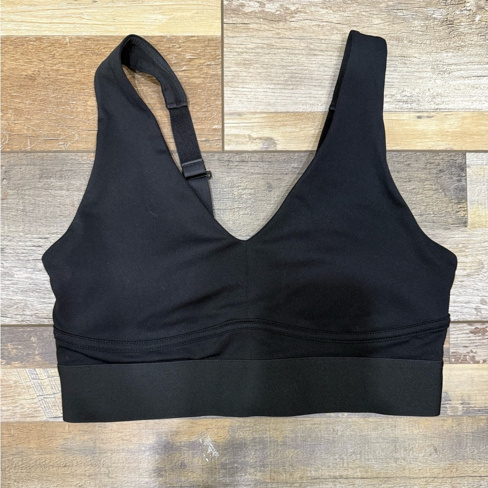 Black Fabletics Women‘s Sports Bra